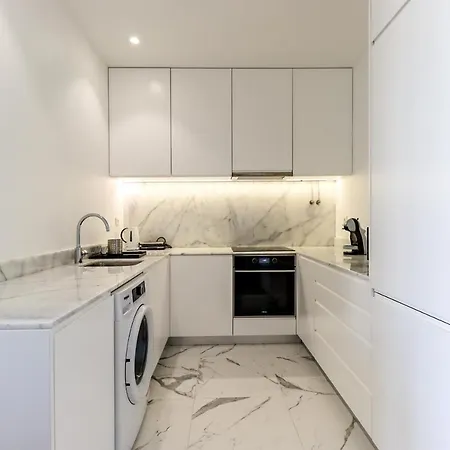 Santa Luzia Views - Modern Centre With Iconic Views