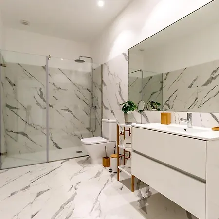 Santa Luzia Views - Modern Centre With Iconic Views *